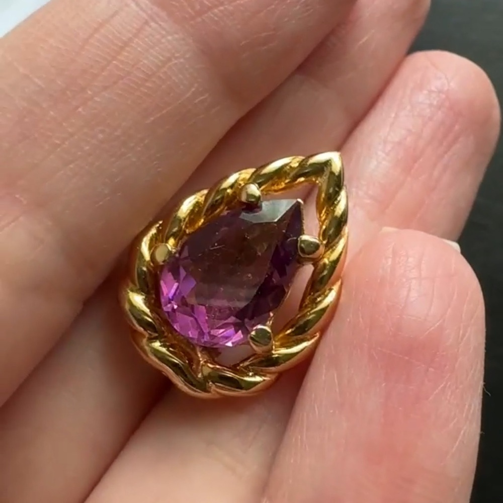 DIOR Christian Dior Vintage Amethyst and Gold Tone Earrings EUC - Picture 5 of 10